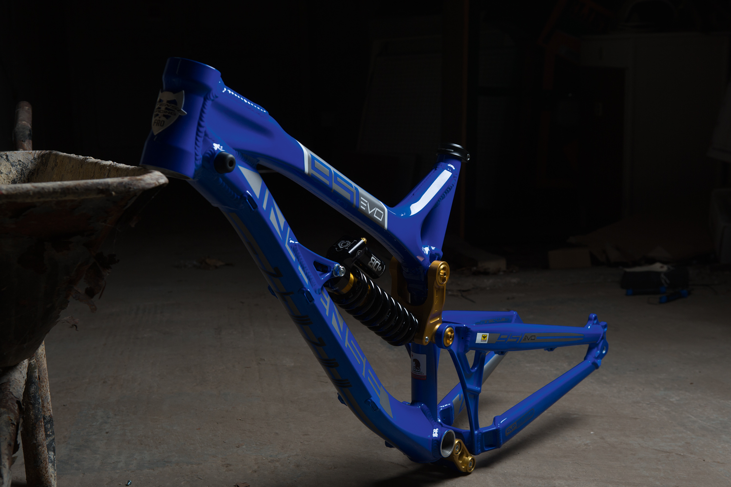 Intense 951 Evo | Dropping In |