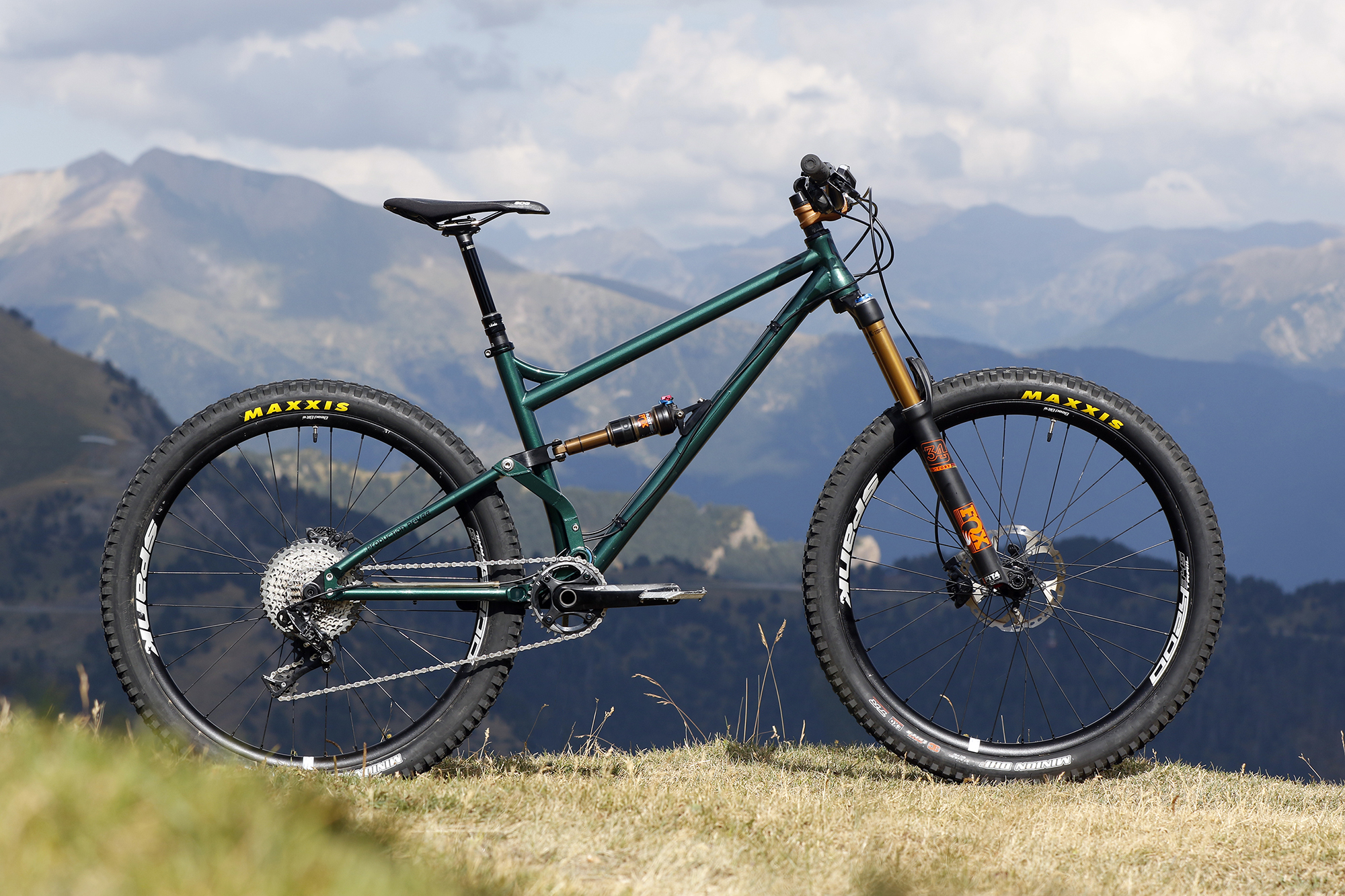 Production Privee New Shan 5 Bike |